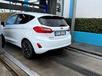Usata Ford Fiesta Active 85 CV (62 kW) 2018 Bianco Utilitaria