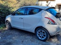Usata Lancia Ypsilon S 95 CV (69 kW) 2015 Bianco Utilitaria