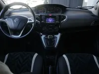 Usata Lancia Ypsilon Platinum 95 CV (69 kW) 2017 Rosso Utilitaria