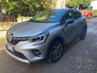 Usata Renault Captur Techno 94 CV (69 kW) 2023 Argento SUV