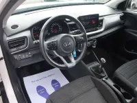 Usata Kia Stonic Style 101 CV (74 kW) 2021 Bianco pastello SUV