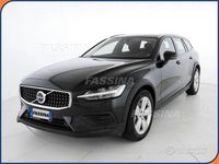 Usata Volvo V60 CC Core 197 CV (144 kW) 2023 Nero Station wagon