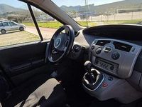 Usata Renault Scénic II 100 CV (73 kW) 2006 Monovolume