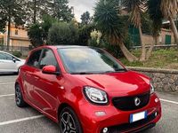 Usata Smart ForFour Passion 90 CV (66 kW) 2017 Rosso Utilitaria