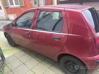Usata Fiat Punto 60 CV (44 kW) 2003 Rosso Utilitaria