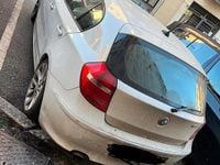 Usata BMW 118 143 CV (105 kW) 2010 Bianco Utilitaria