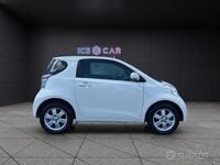 Usata Toyota iQ 68 CV (50 kW) 2009 Bianco Utilitaria