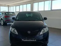 Usata Lancia Ypsilon Gold 69 CV (50 kW) 2018 Blu/azzurro Utilitaria