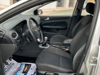 Usata Ford Focus S 90 CV (66 kW) 2007 Grigio Station wagon