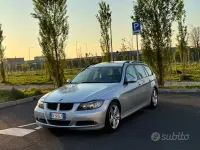 Usata BMW 318 129 CV (94 kW) 2007 Grigio Station wagon