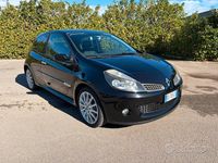 Usata Renault Clio III R.S. 197 CV (144 kW) 2006 Nero Utilitaria