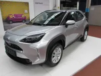 Usata Toyota Yaris Cross Active 92 CV (67 kW) 2025 Argento SUV