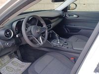 Usata Alfa Romeo Giulia 150 CV (110 kW) 2017 Grigio Berlina