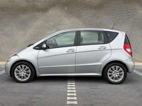 Usata Mercedes A180 Elegance 109 CV (80 kW) 2009 Argento Monovolume