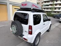 Usata Suzuki Jimny 86 CV (63 kW) 2011 Bianco SUV