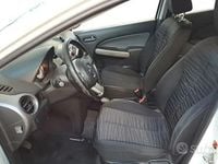 Usata Mazda 2 75 CV (55 kW) 2009 Bianco Utilitaria
