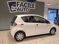 Usata Toyota Aygo Connect Style 68 CV (50 kW) 2012 Bianco Utilitaria