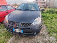 Usata Renault Clio II Luxe 100 CV (73 kW) 2005 Nero Berlina