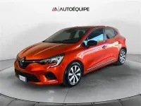 Usata Renault Clio Equilibre 145 CV (106 kW) 2023 Arancione Utilitaria