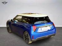 Nuova Mini Cooper SE Favoured 160 kW (218 CV) 2026 Blu/azzurro Utilitaria