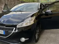 Usata Peugeot 208 68 CV (50 kW) 2014 Nero Utilitaria