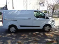 Usata Ford Transit Custom Trend 131 CV (96 kW) 2023 Bianco pastello Furgone