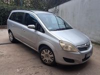 Usata Opel Zafira 2008 Grigio Monovolume