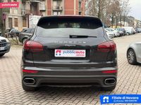 Usata Porsche Cayenne 250 CV (183 kW) 2017 Nero SUV
