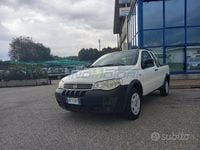 Usata Fiat Strada 84 CV (61 kW) 2012 Bianco Pick-up