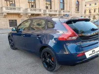 Usata Volvo V40 120 CV (88 kW) 2016 Blu Berlina