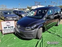 Usata VW Caddy 140 CV (102 kW) 2020 Nero Monovolume