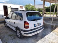 Usata Opel Zafira Elegance 125 CV (91 kW) 2003 Bianco Monovolume