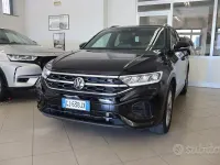 Usata VW T-Roc R-line 110 CV (80 kW) 2022 Nero SUV