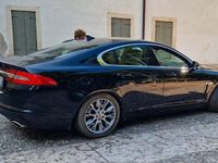 Usata Jaguar XF Luxury 240 CV (176 kW) 2014 Nero Berlina