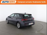 Usata VW Golf VIII Life 110 CV (80 kW) 2021 Grigio Berlina