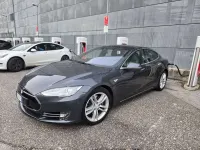 Usata Tesla Model S 136 kW (185 CV) 2016 Grigio Utilitaria