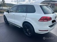 Usata VW Touareg Executive 239 CV (175 kW) 2011 Bianco SUV