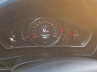 Usata Volvo V40 120 CV (88 kW) 2016 Bianco Station wagon