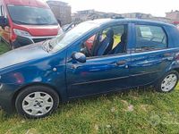 Usata Fiat Punto 69 CV (50 kW) 2005 Blu Utilitaria