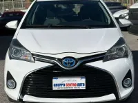 Usata Toyota Yaris Hybrid 75 CV (55 kW) 2016 Bianco Berlina