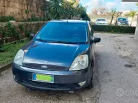 Gebraucht Ford Fiesta Ghia 75 PS (55 kW) 2004 Grau Kleinwagen