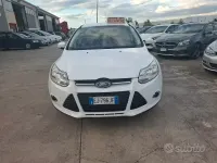 Usata Ford Focus Titanium 116 CV (85 kW) 2011 Bianco Berlina