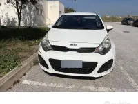 Usata Kia Rio 75 CV (55 kW) 2012 Berlina
