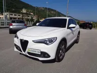 Usata Alfa Romeo Stelvio Sprint 160 CV (117 kW) 2022 Bianco SUV