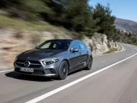 Usata Mercedes A180 AMG Line Premium 136 CV (100 kW) 2024 Argento Berlina