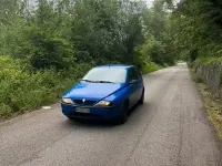Usata Lancia Ypsilon 54 CV (39 kW) 1997 Blu Utilitaria