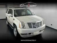 Usata Cadillac Escalade 409 CV (300 kW) 2008 Bianco SUV
