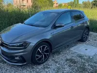 Usata VW Polo R-line 95 CV (69 kW) 2018 Grigio Utilitaria