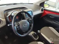 Usata Toyota Aygo Cool 69 CV (50 kW) 2018 Rosso Utilitaria