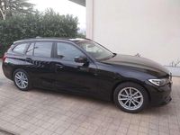 Usata BMW 318 Advantage 150 CV (110 kW) 2020 Nero Station wagon